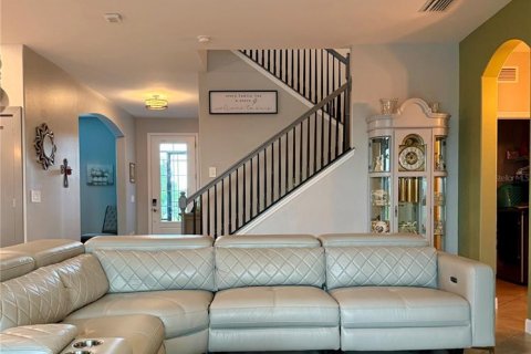 House in LORRAINE LAKES in Bradenton, Florida 4 bedrooms, 236.53 sq.m. № 1849982 - photo 24