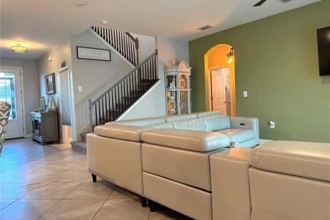 House in LORRAINE LAKES in Bradenton, Florida 4 bedrooms, 236.53 sq.m. № 1849982 - photo 21