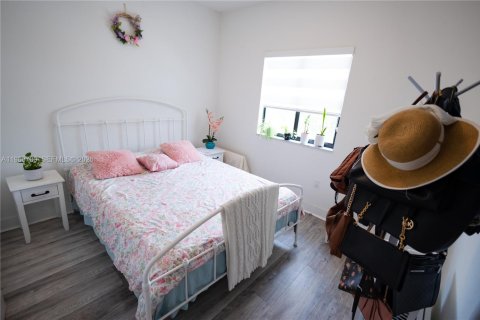 Villa ou maison à vendre à Miami, Floride: 4 chambres, 168.34 m2 № 2025031 - photo 8