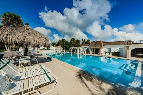 Condo in Clearwater, Florida, 2 bedrooms  № 1441033 - photo 14