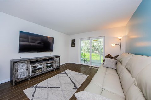 Condo in Clearwater, Florida, 2 bedrooms  № 1441033 - photo 3