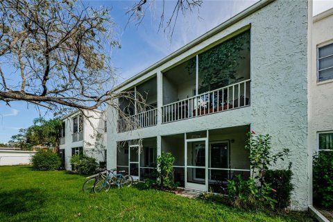 Condo in Clearwater, Florida, 2 bedrooms  № 1441033 - photo 19