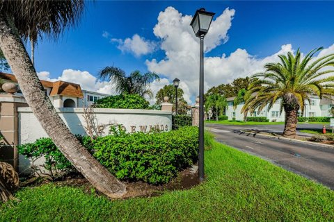 Condo in Clearwater, Florida, 2 bedrooms  № 1441033 - photo 10