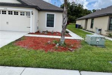 House in Lakeland, Florida 3 bedrooms, 140.84 sq.m. № 2215332