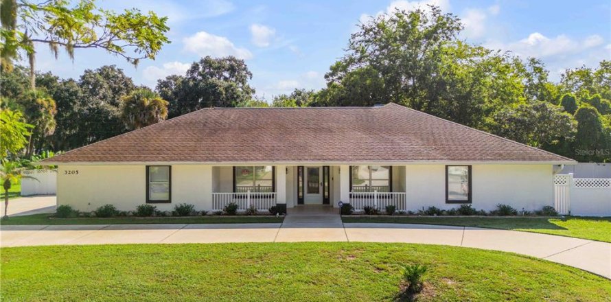 Casa en Edgewater, Florida 3 dormitorios, 212.37 m2 № 2360646