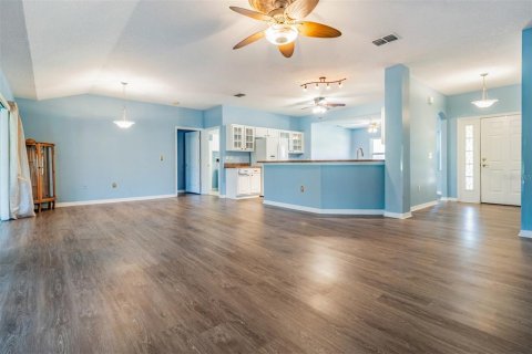 Купить виллу или дом в Сан-Антонио, Флорида 10 комнат, 212.47м2, № 1513457 - фото 7