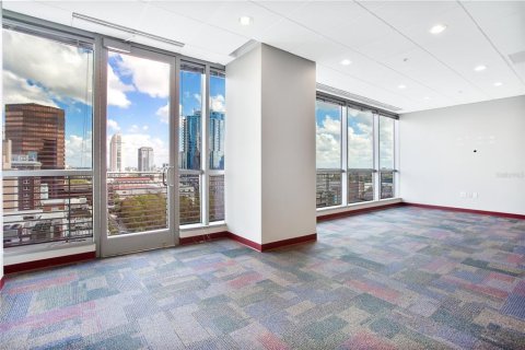 Propiedad comercial en alquiler en Orlando, Florida, 428.74 m2 № 1736377 - foto 7