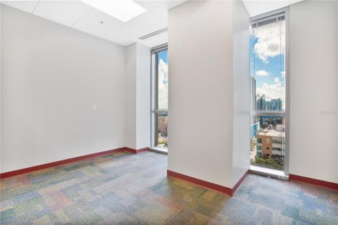 Propiedad comercial en alquiler en Orlando, Florida, 428.74 m2 № 1736377 - foto 21