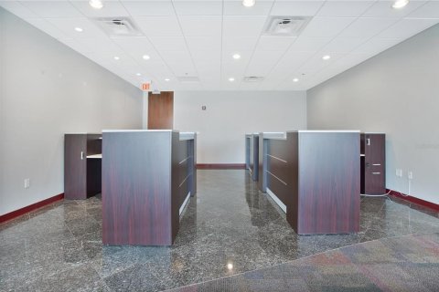 Propiedad comercial en alquiler en Orlando, Florida, 428.74 m2 № 1736377 - foto 12