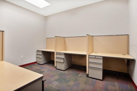 Propiedad comercial en alquiler en Orlando, Florida, 428.74 m2 № 1736377 - foto 30