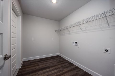 House in Newberry, Florida 3 bedrooms, 140.47 sq.m. № 2094904 - photo 10