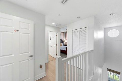 Townhouse in Ruskin, Florida 3 bedrooms, 147.99 sq.m. № 2212005 - photo 17
