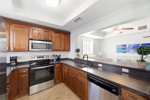 Townhouse in Ruskin, Florida 3 bedrooms, 147.99 sq.m. № 2212005 - photo 12