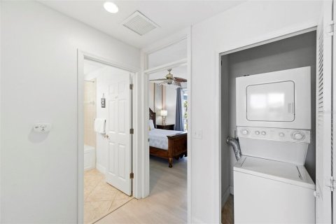 Townhouse in Ruskin, Florida 3 bedrooms, 147.99 sq.m. № 2212005 - photo 19