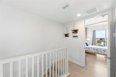 Townhouse in Ruskin, Florida 3 bedrooms, 147.99 sq.m. № 2212005 - photo 18