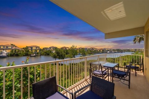 Townhouse in Ruskin, Florida 3 bedrooms, 147.99 sq.m. № 2212005 - photo 16