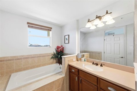 Townhouse in Ruskin, Florida 3 bedrooms, 147.99 sq.m. № 2212005 - photo 26