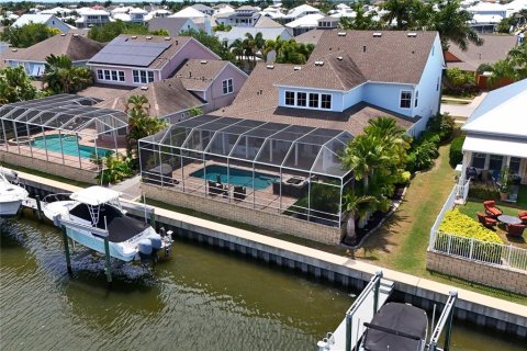 Casa en Apollo Beach, Florida 4 dormitorios, 337.61 m2 № 2124583