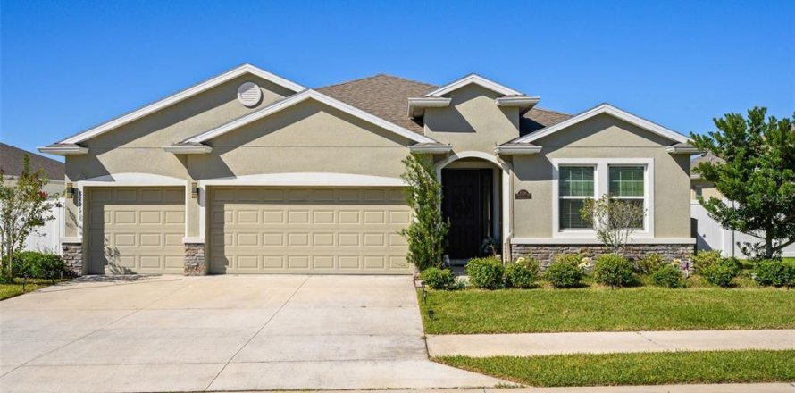 Villa ou maison à Ocala, Floride 4 chambres, 217.76 m2 № 2427617