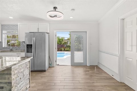 Villa ou maison à vendre à Cocoa, Floride: 3 chambres, 99.03 m2 № 2259298 - photo 15