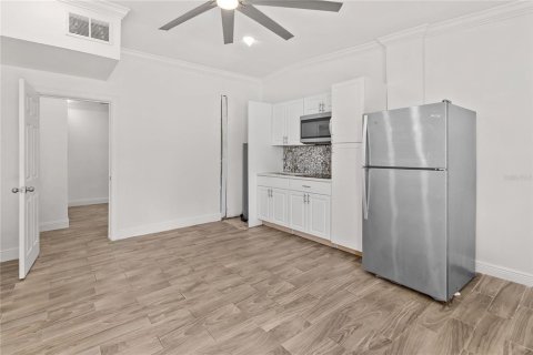 Villa ou maison à vendre à Cocoa, Floride: 3 chambres, 99.03 m2 № 2259298 - photo 5