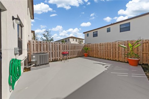 Touwnhouse à vendre à Homestead, Floride: 3 chambres, 129.41 m2 № 2059647 - photo 20