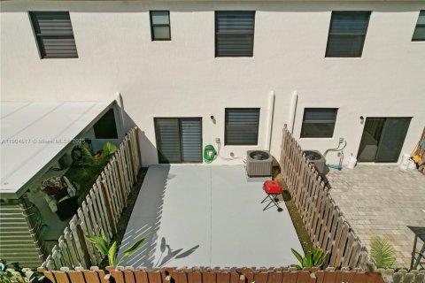 Touwnhouse à vendre à Homestead, Floride: 3 chambres, 129.41 m2 № 2059647 - photo 26