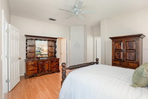 House in Oviedo, Florida 4 bedrooms, 196.4 sq.m. № 1915665 - photo 16