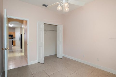 House in Oviedo, Florida 4 bedrooms, 196.4 sq.m. № 1915665 - photo 27