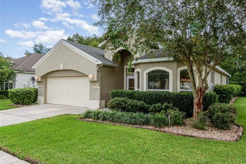 House in Oviedo, Florida 4 bedrooms, 196.4 sq.m. № 1915665 - photo 2