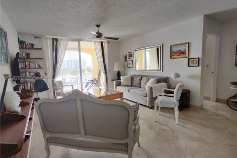 Condominio en alquiler en Aventura, Florida, 2 dormitorios, 109.62 m2 № 1934698 - foto 6