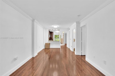 Copropriété à louer à Pembroke Pines, Floride: 2 chambres, 75.72 m2 № 1852069 - photo 8