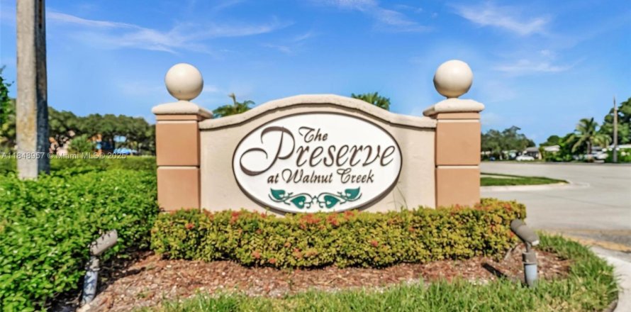 Condo à Pembroke Pines, Floride, 2 chambres  № 1852069