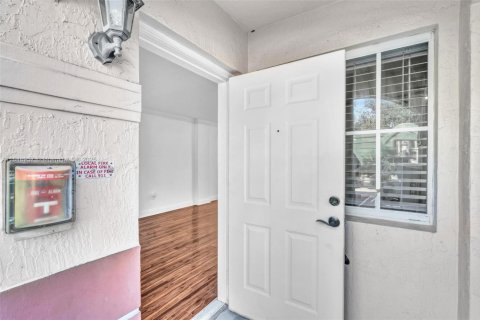 Copropriété à louer à Pembroke Pines, Floride: 2 chambres, 75.72 m2 № 1852069 - photo 4