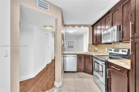 Copropriété à louer à Pembroke Pines, Floride: 2 chambres, 75.72 m2 № 1852069 - photo 26