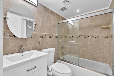 Copropriété à louer à Pembroke Pines, Floride: 2 chambres, 75.72 m2 № 1852069 - photo 19