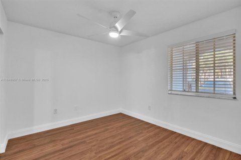 Copropriété à louer à Pembroke Pines, Floride: 2 chambres, 75.72 m2 № 1852069 - photo 14