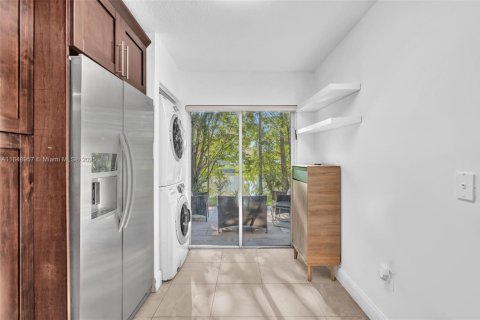 Copropriété à louer à Pembroke Pines, Floride: 2 chambres, 75.72 m2 № 1852069 - photo 23
