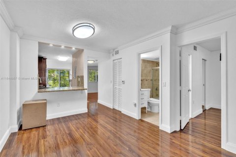 Copropriété à louer à Pembroke Pines, Floride: 2 chambres, 75.72 m2 № 1852069 - photo 11