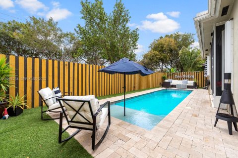 House in Homestead, Florida 4 bedrooms, 197.14 sq.m. № 2057470 - photo 6