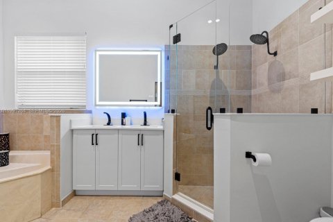 House in Homestead, Florida 4 bedrooms, 197.14 sq.m. № 2057470 - photo 28