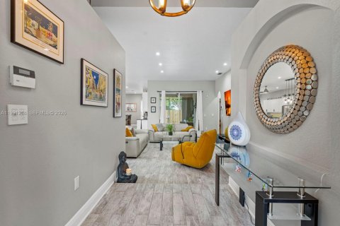 House in Homestead, Florida 4 bedrooms, 197.14 sq.m. № 2057470 - photo 9