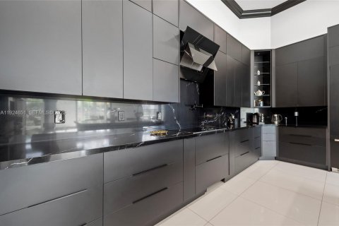 Купить виллу или дом в Дейви, Флорида 4 спальни, 374.02м2, № 1994441 - фото 23