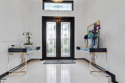 Купить виллу или дом в Дейви, Флорида 4 спальни, 374.02м2, № 1994441 - фото 5