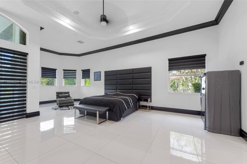 Купить виллу или дом в Дейви, Флорида 4 спальни, 374.02м2, № 1994441 - фото 25