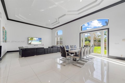 Купить виллу или дом в Дейви, Флорида 4 спальни, 374.02м2, № 1994441 - фото 14