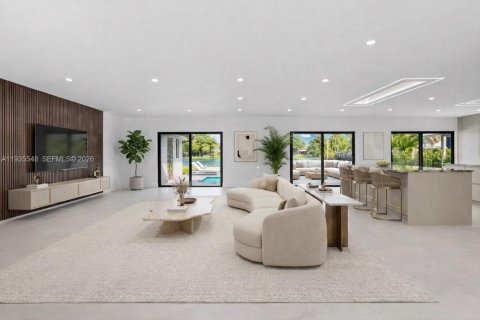 House in Miami, Florida 4 bedrooms, 270.53 sq.m. № 2077834 - photo 3