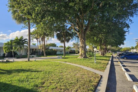 Condominio en venta en Lighthouse Point, Florida, 1 dormitorio, 63.17 m2 № 1939720 - foto 16