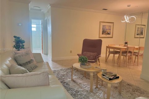 Condominio en venta en Lighthouse Point, Florida, 1 dormitorio, 63.17 m2 № 1939720 - foto 4