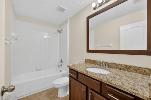 Adosado en venta en Davenport, Florida, 3 dormitorios, 151.62 m2 № 2226176 - foto 13
